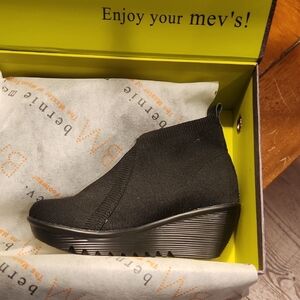 bernie mev. Black Ankle Booties